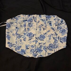 SHEIN Blue Floral Crop Top